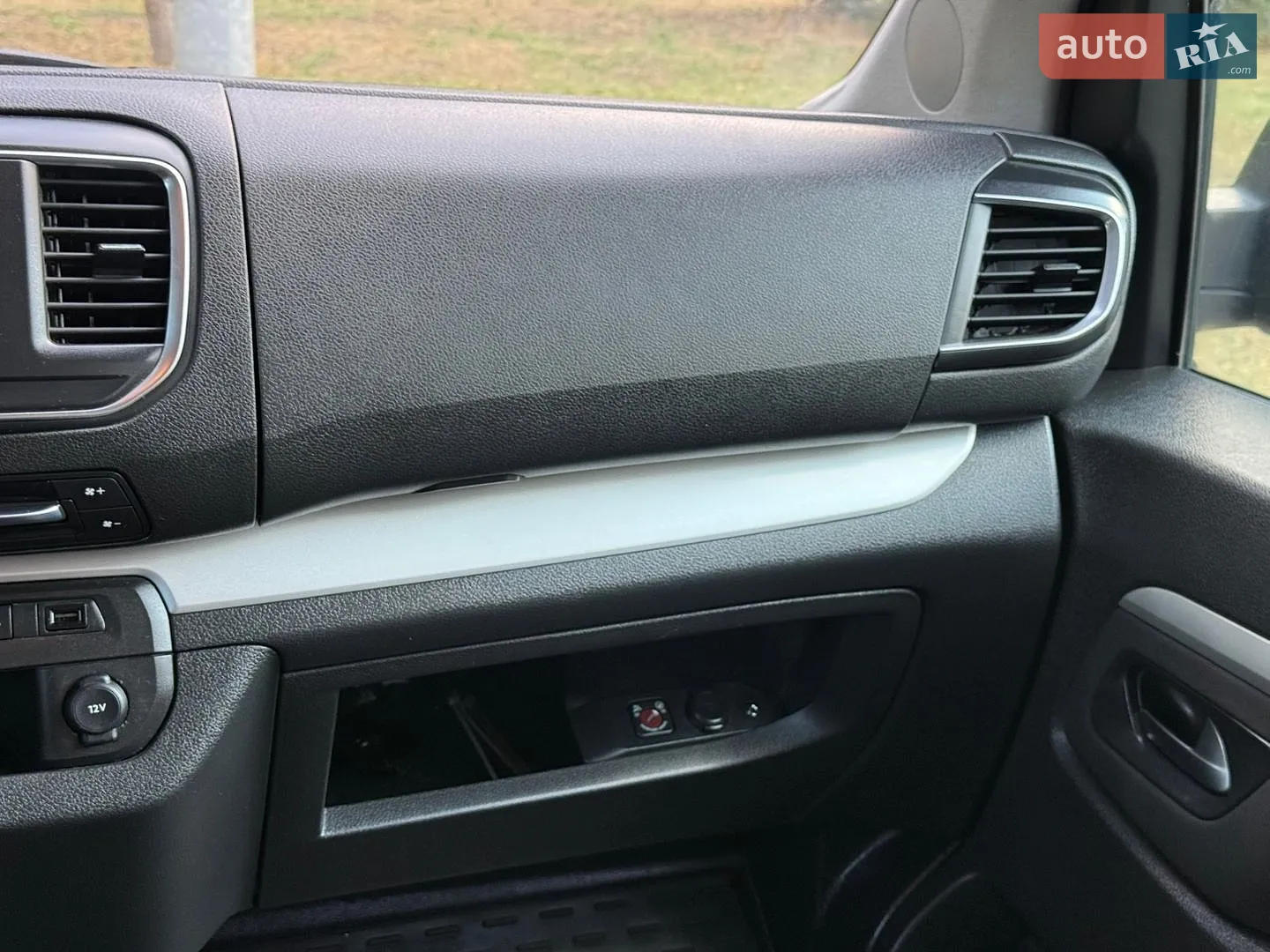2019 Peugeot Traveller - мініатюра 46