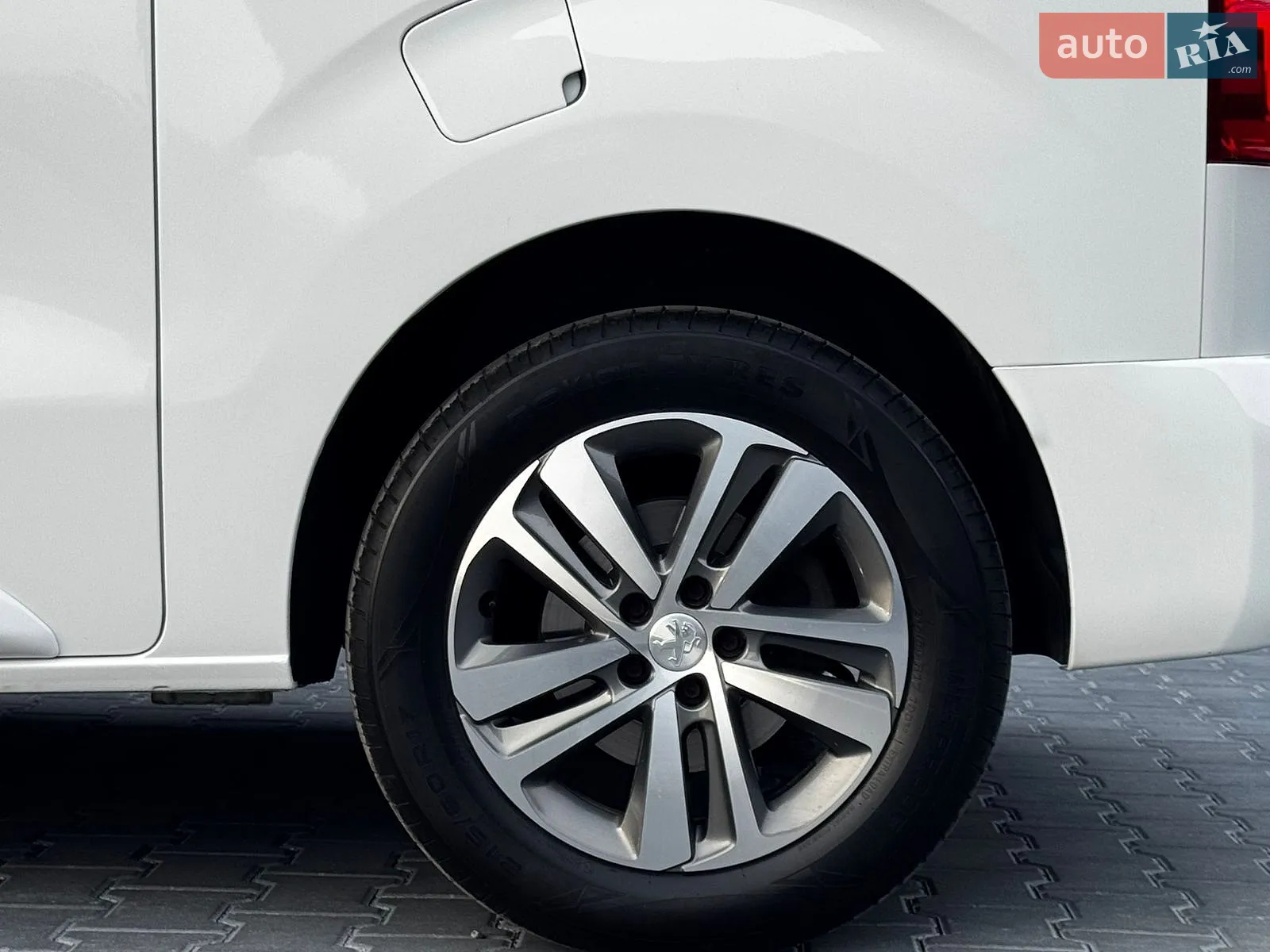 2020 Peugeot Traveller - мініатюра 13