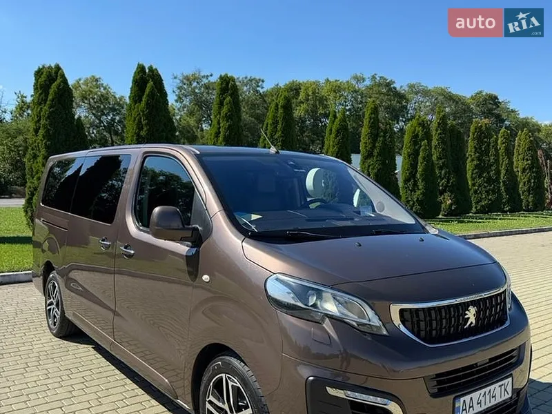Peugeot Traveller