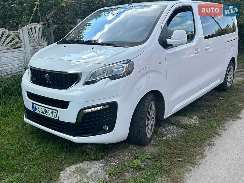 Peugeot Traveller