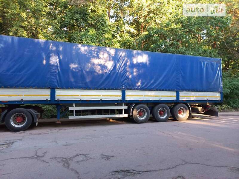 Тентованный борт (штора) - полуприцеп Piacenza S33 1991 в 