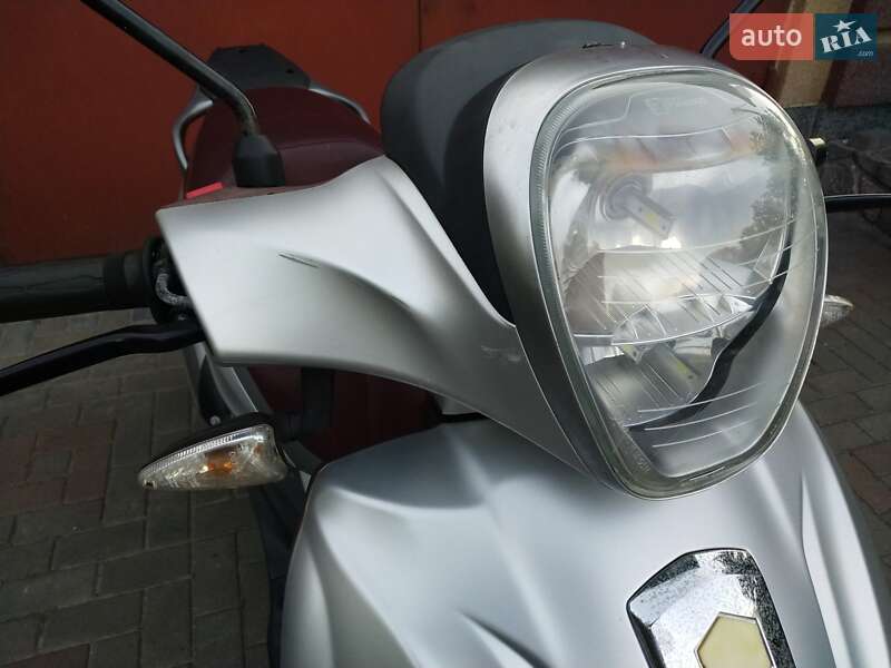 Макси-скутер Piaggio Beverly 2012 в Полтаве