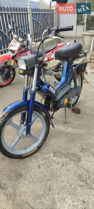 Мопеды Piaggio Bravo 2004 в Новоселице