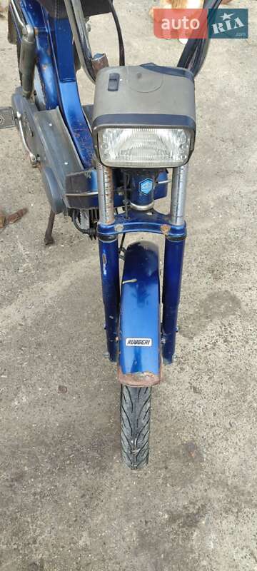 Мопеды Piaggio Bravo 2004 в Новоселице
