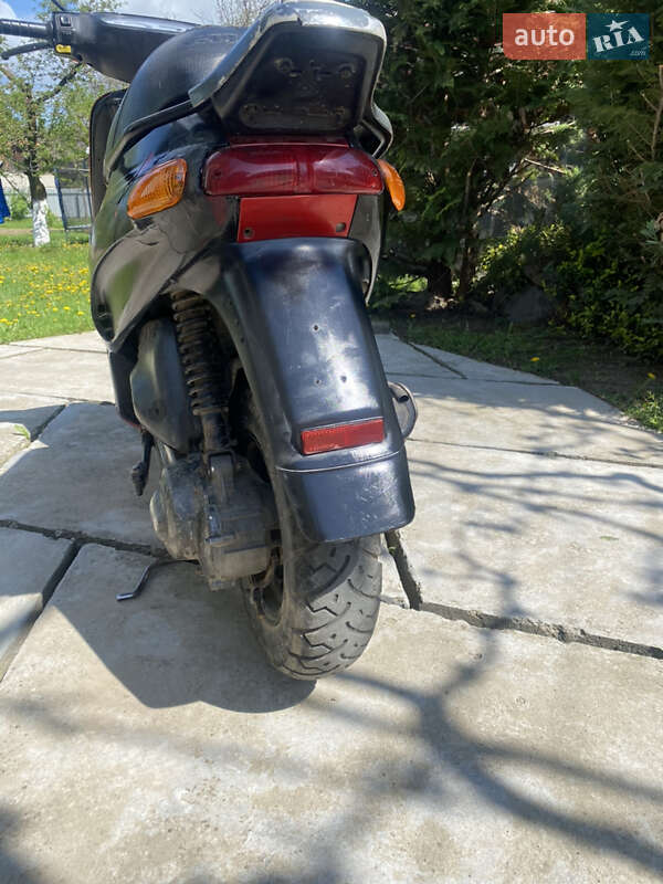 Скутер Piaggio Gilera 2000 в Иршаве