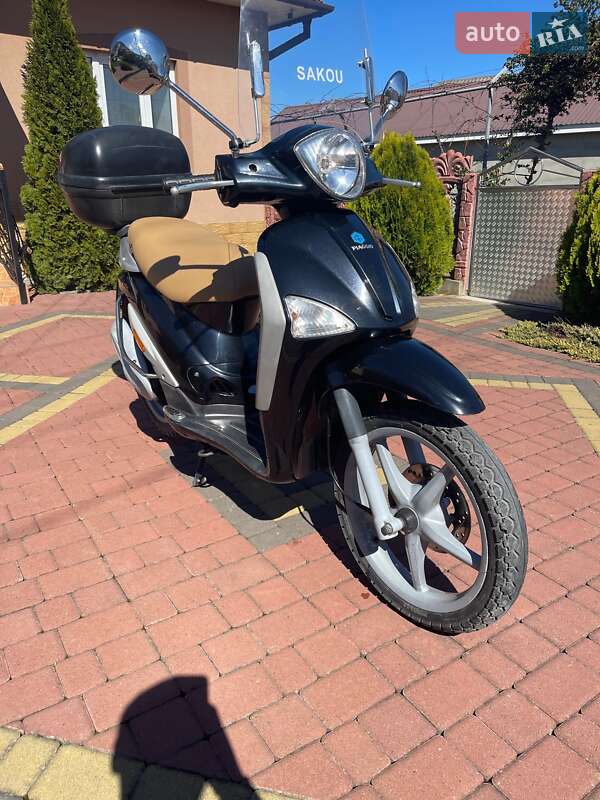 Скутер Piaggio Liberty 2007 в Новоселице