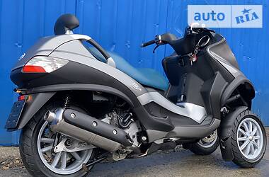 Макси-скутер Piaggio MP3 2014 в 