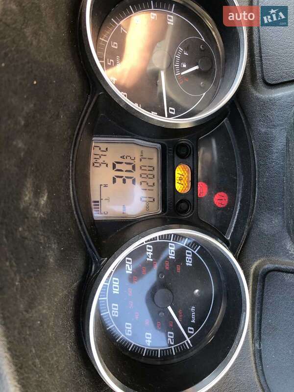 Скутер Piaggio MP3 2011 в Галичі фото 3 Скутер Piaggio MP3 2011 в Галичі