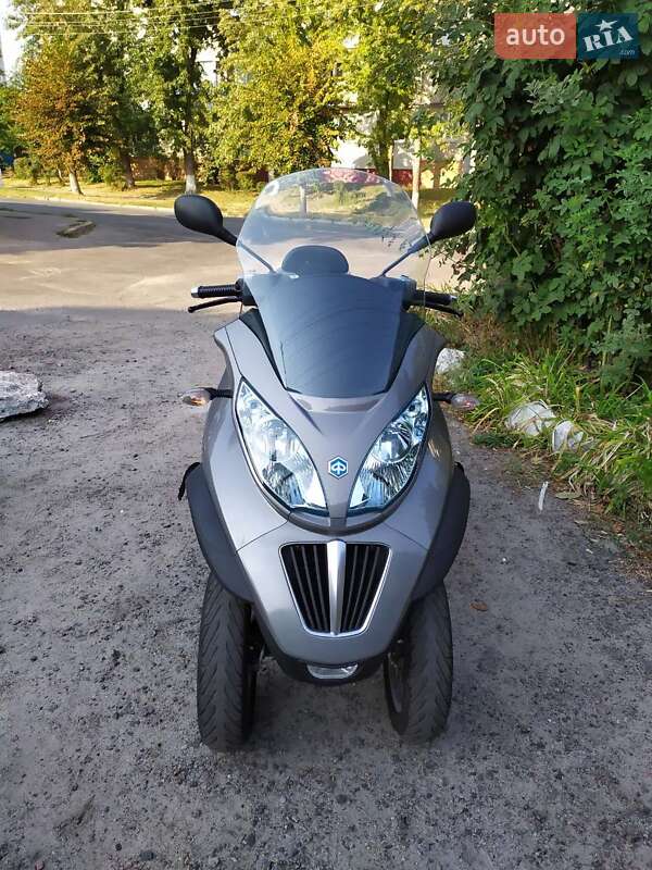 Максі-скутер Piaggio MP3 2011 в Білій Церкві фото 2 Максі-скутер Piaggio MP3 2011 в Білій Церкві