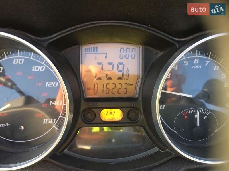Максі-скутер Piaggio MP3 2011 в Білій Церкві фото 8 Максі-скутер Piaggio MP3 2011 в Білій Церкві