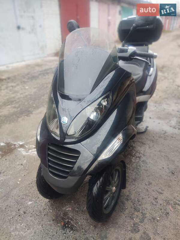 Вантажні моторолери, мотоцикли, скутери, мопеди Piaggio MP3 2007 в Києві фото 11 Вантажні моторолери, мотоцикли, скутери, мопеди Piaggio MP3 2007 в Києві