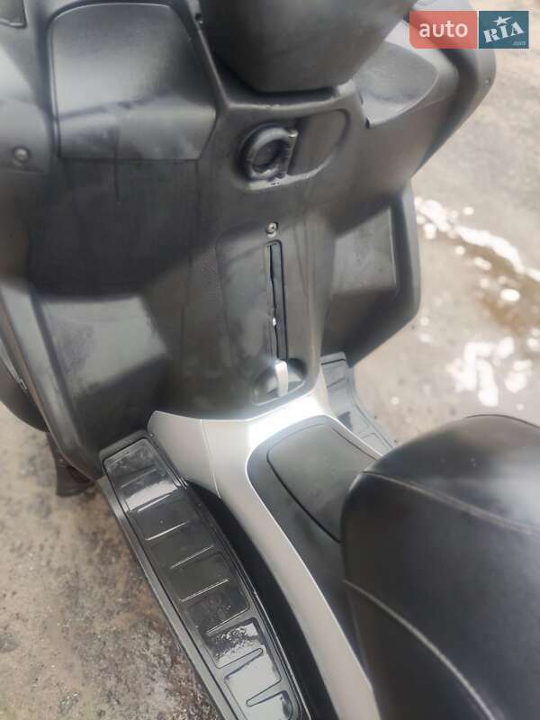 Вантажні моторолери, мотоцикли, скутери, мопеди Piaggio MP3 2007 в Києві фото 8 Вантажні моторолери, мотоцикли, скутери, мопеди Piaggio MP3 2007 в Києві