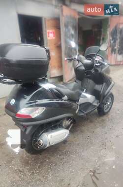 Вантажні моторолери, мотоцикли, скутери, мопеди Piaggio MP3 2007 в Києві фото 15 Вантажні моторолери, мотоцикли, скутери, мопеди Piaggio MP3 2007 в Києві
