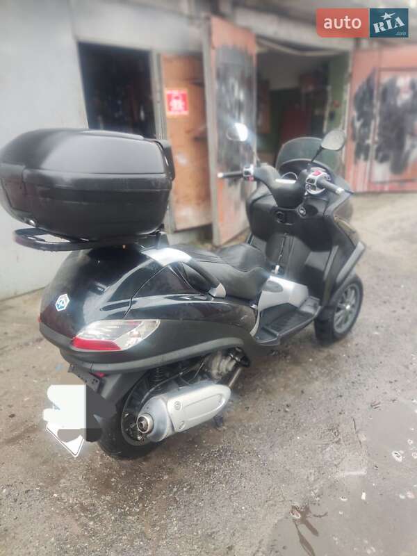 Вантажні моторолери, мотоцикли, скутери, мопеди Piaggio MP3 2007 в Києві фото 15 Вантажні моторолери, мотоцикли, скутери, мопеди Piaggio MP3 2007 в Києві