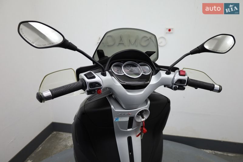 Мотороллер Piaggio MP3 2014 в Гнивани