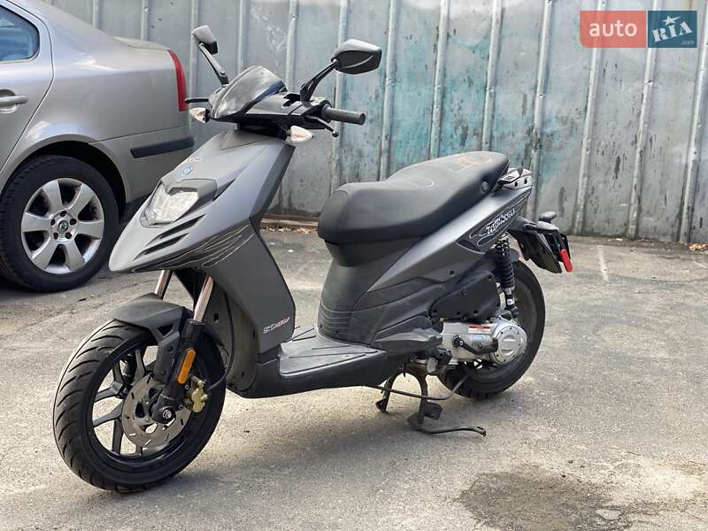 Скутер Piaggio Typhoon 2020 в Киеве фото 3 Скутер Piaggio Typhoon 2020 в Киеве