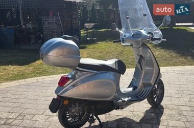 Мопеди Piaggio Vespa 2021 в Самборі