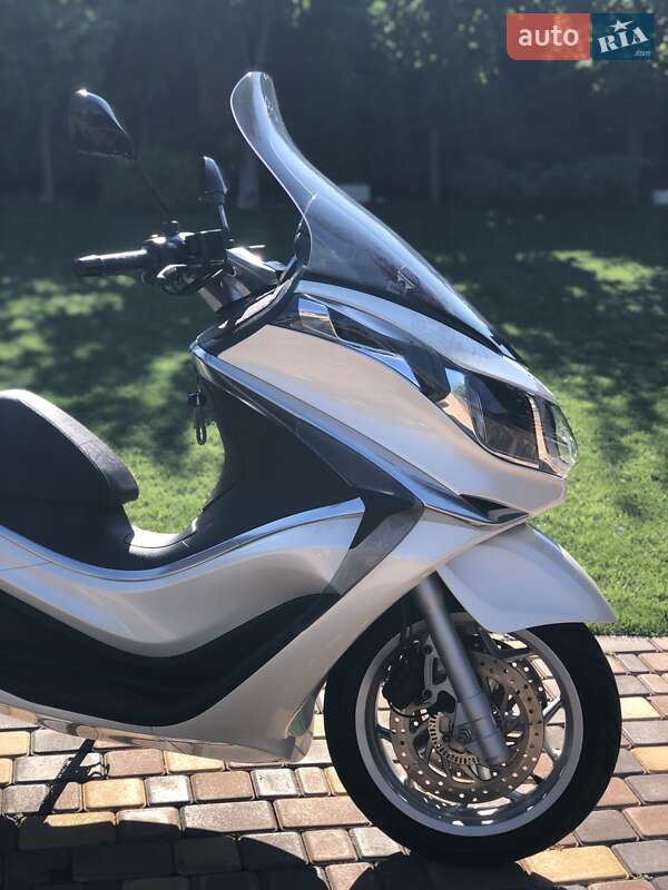 Макси-скутер Piaggio X10 2014 в Умани