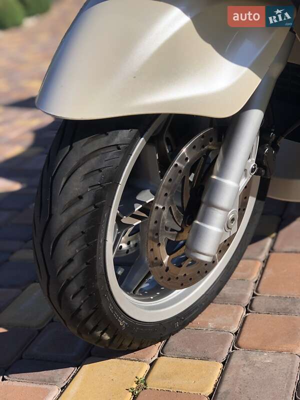 Макси-скутер Piaggio X10 2014 в Умани