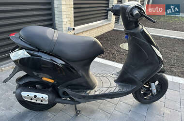 Мопеди Piaggio Zip 2009 в 
