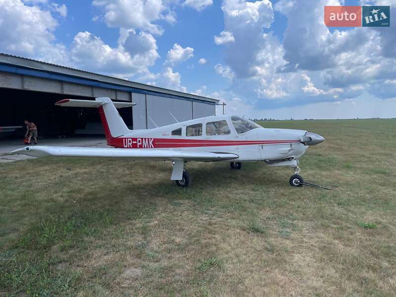 Самолёт Piper Arrow 1979 в Киеве фото 2 Самолёт Piper Arrow 1979 в Киеве