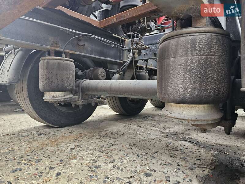 Контейнеровоз полуприцеп Platal JSP 2005 в Одессе