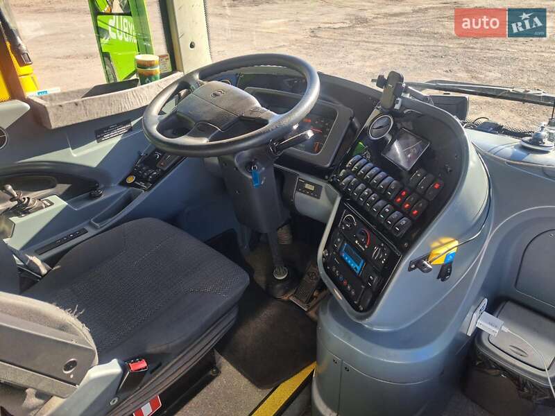 Туристичний / Міжміський автобус Plaxton Elite 2015 в Тернополі