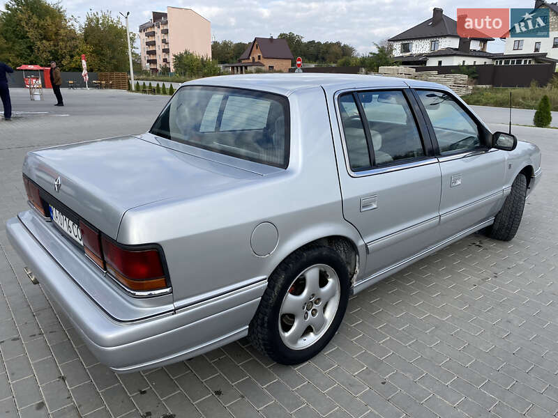 Седан Plymouth Acclaim 1989 в Кам'янець-Подільському