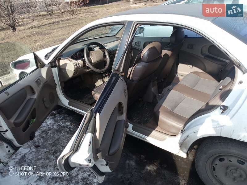 Седан Plymouth Neon 1996 в Першотравенске фото 9 Седан Plymouth Neon 1996 в Першотравенске