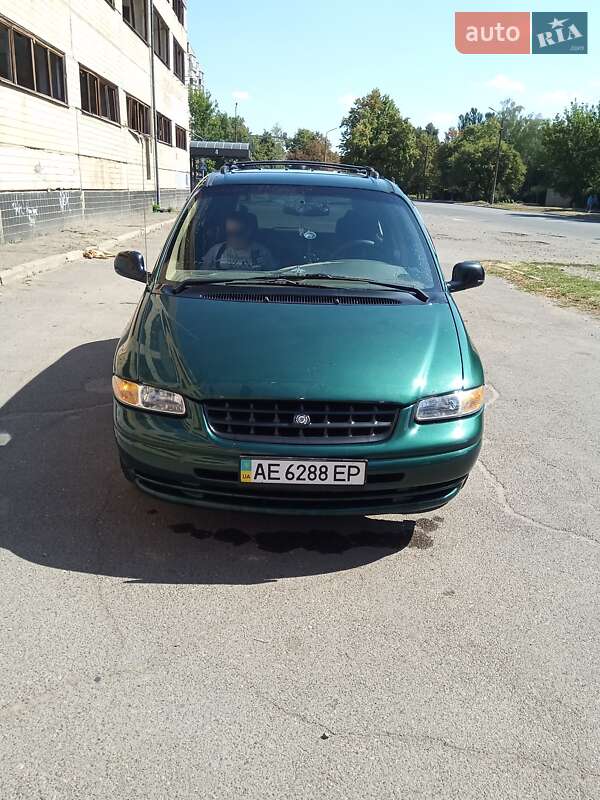 Plymouth Voyager 1997