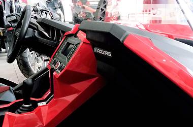 Трицикл Polaris Slingshot 2016 в 