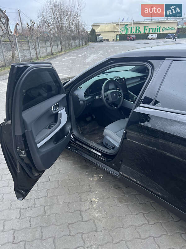 Седан Polestar 2 2020 в Львові