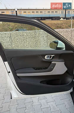 Лифтбек Polestar 2 2023 в 