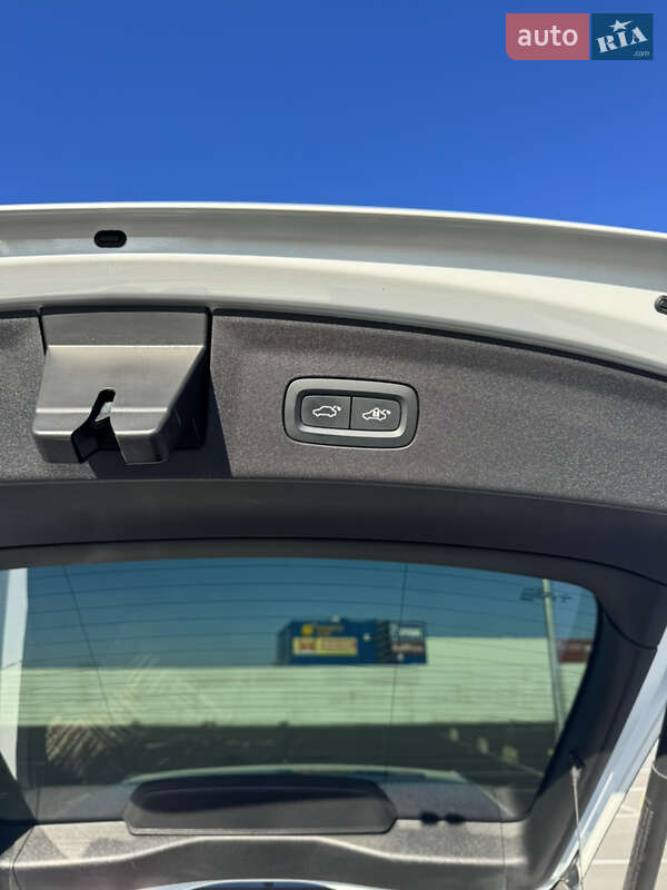 Ліфтбек Polestar 2 2020 в Городку