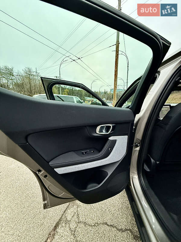 Лифтбек Polestar 2 2020 в Киеве