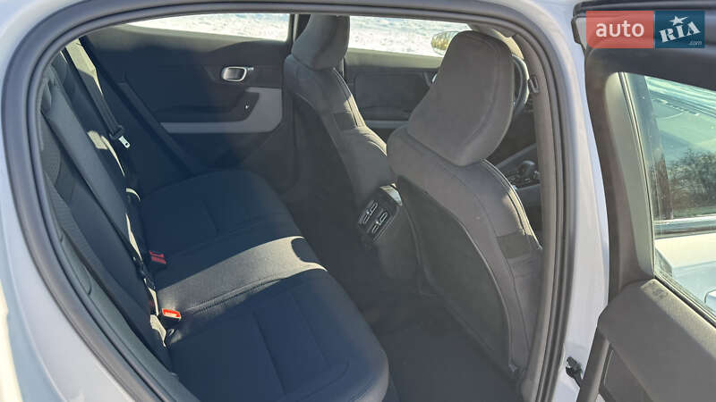 Фастбэк Polestar 2 2023 в Новояворовске