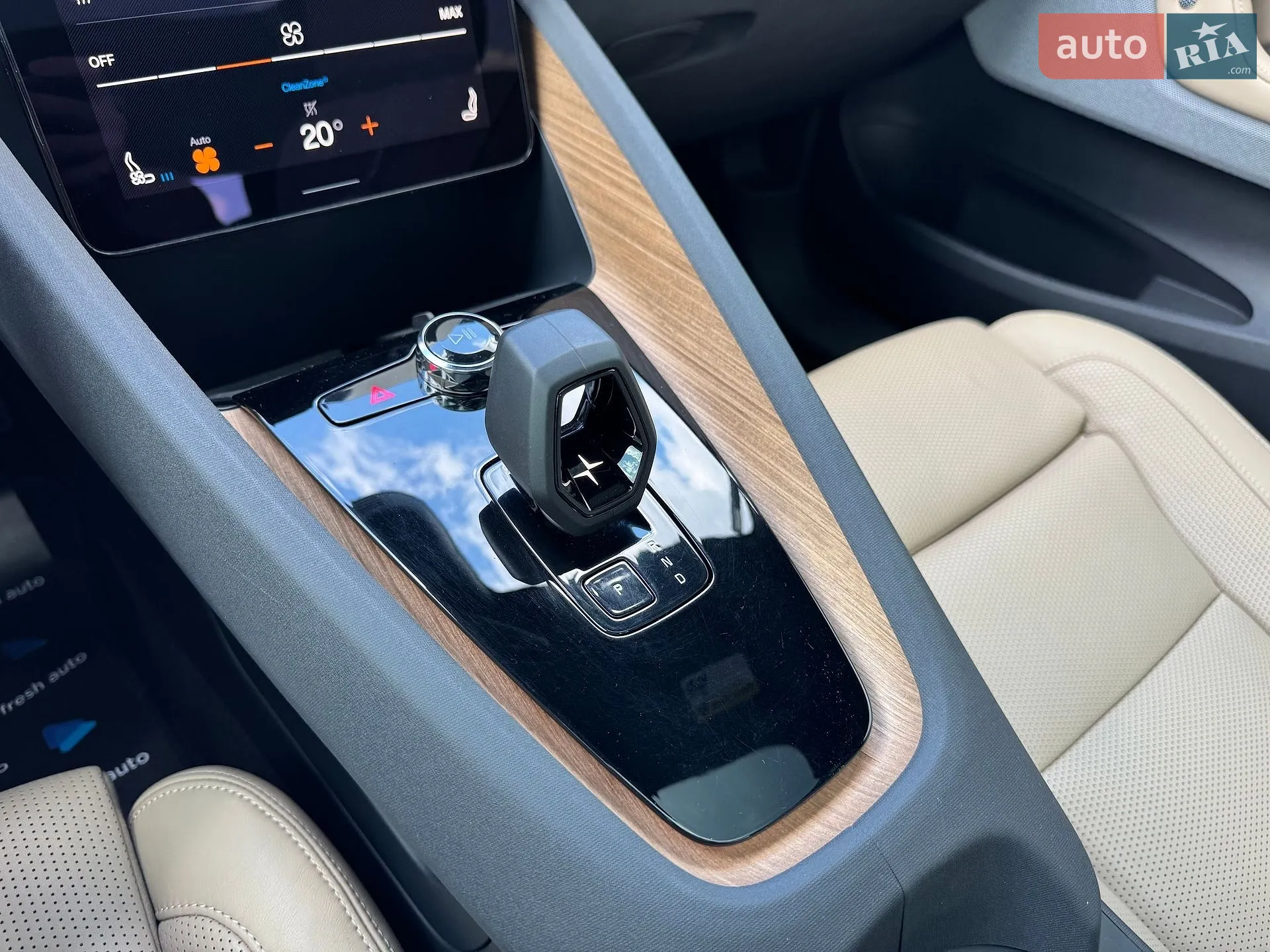2020 Polestar 2 - мініатюра 29