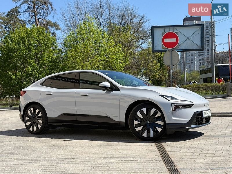 Polestar 4 2024