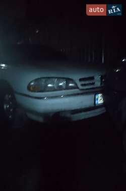 Седан Pontiac Bonneville 1992 в 