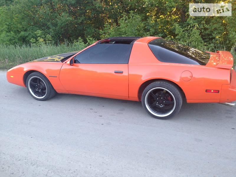Купе Pontiac Firebird 1988 в Запорожье фото 9 Купе Pontiac Firebird 1988 в Запорожье