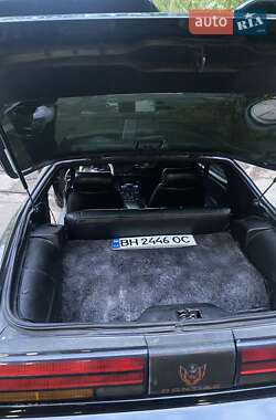 Купе Pontiac Firebird 1989 в 