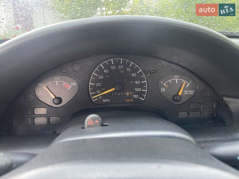 Седан Pontiac Grand AM 1993 в Остер