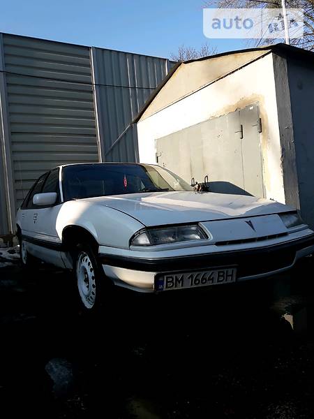 Pontiac Grand Prix 1990 року