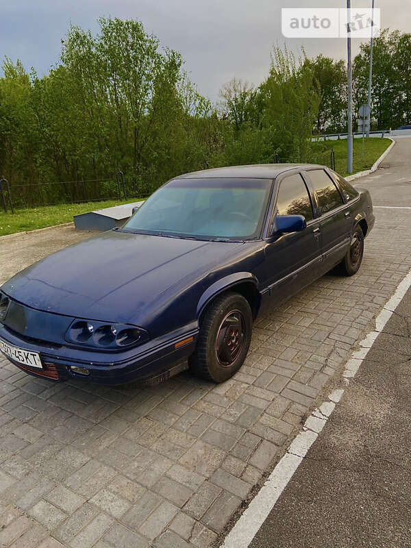 Седан Pontiac Grand Prix 1993 в Киеве