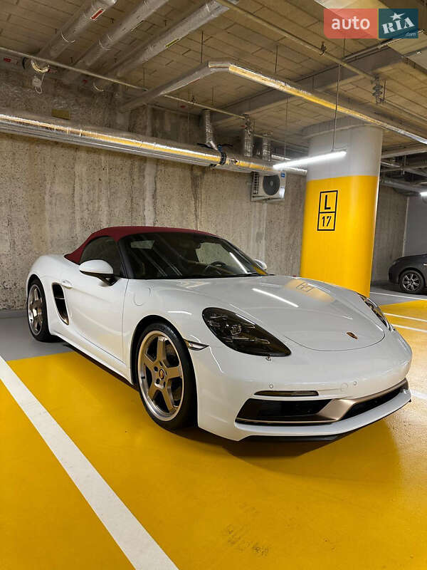 Кабриолет Porsche 718 Boxster 2021 в Киеве