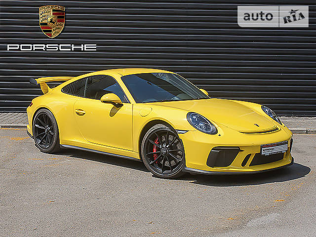 Купе Porsche 911 2017 в 