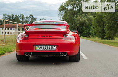 Купе Porsche 911 2006 в 