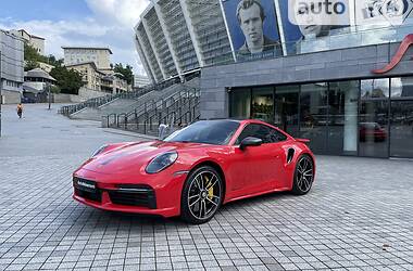 Купе Porsche 911 2021 в 