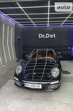 Купе Porsche 911 2010 в Києві