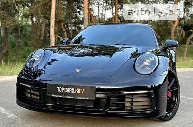 Купе Porsche 911 2021 в 